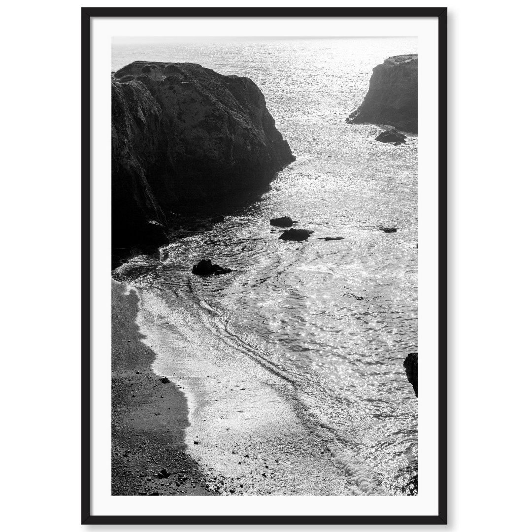 Black and White Bluffs