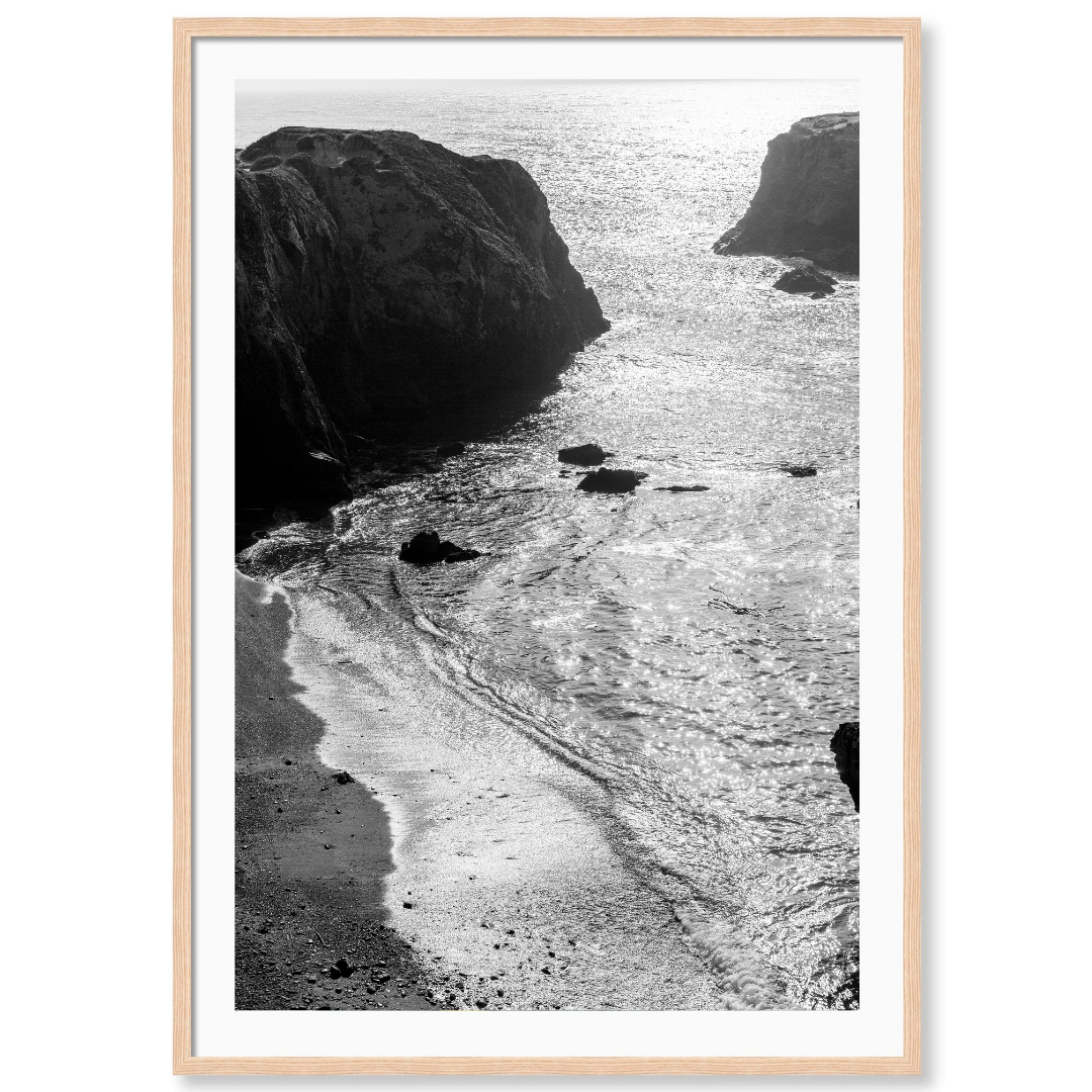 Black and White Bluffs