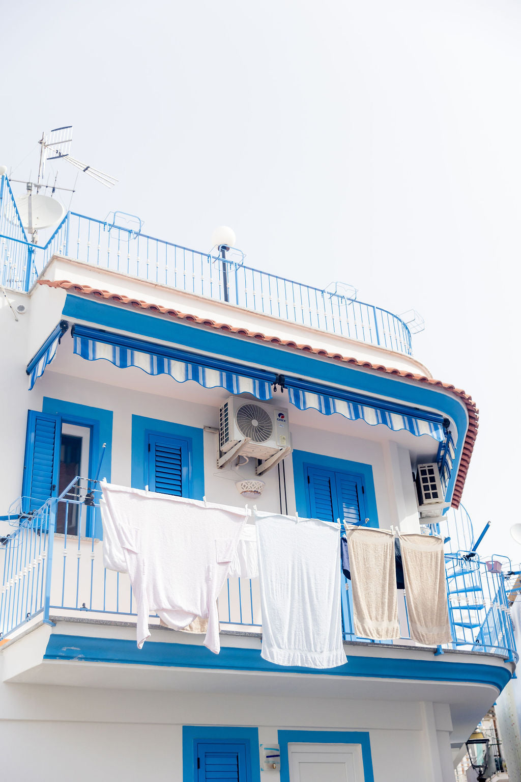 Hanging Dreams of Italy