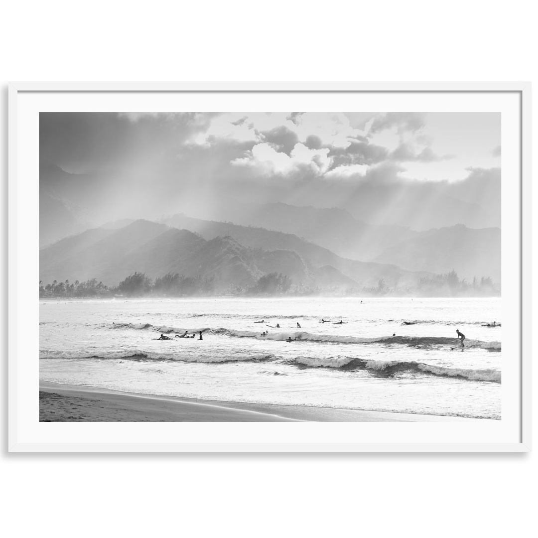 Heavenly Surf Black and White