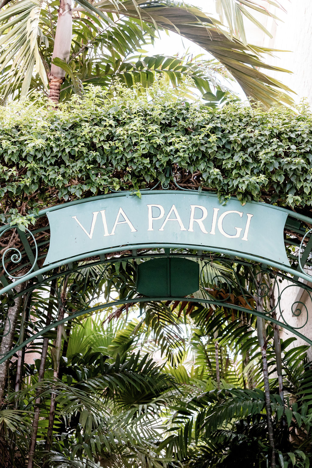 Via Parigi Palm Beach