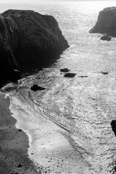 Black and White Bluffs